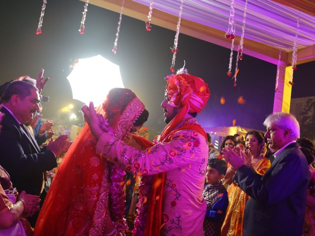 Sakshi and Abhishek&apos;s wedding in South Delhi, Delhi NCR 13