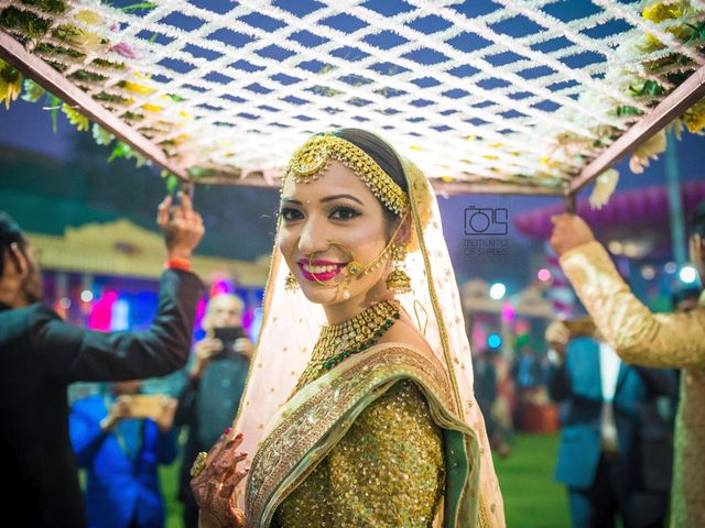 Himani and Rohan&apos;s wedding in West Delhi, Delhi NCR 23