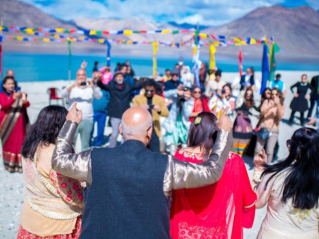 Shachi and Rikhil&apos;s wedding in Leh, Ladakh 49