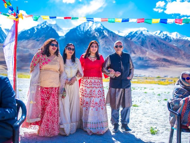 Shachi and Rikhil&apos;s wedding in Leh, Ladakh 52