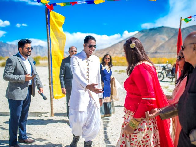 Shachi and Rikhil&apos;s wedding in Leh, Ladakh 55