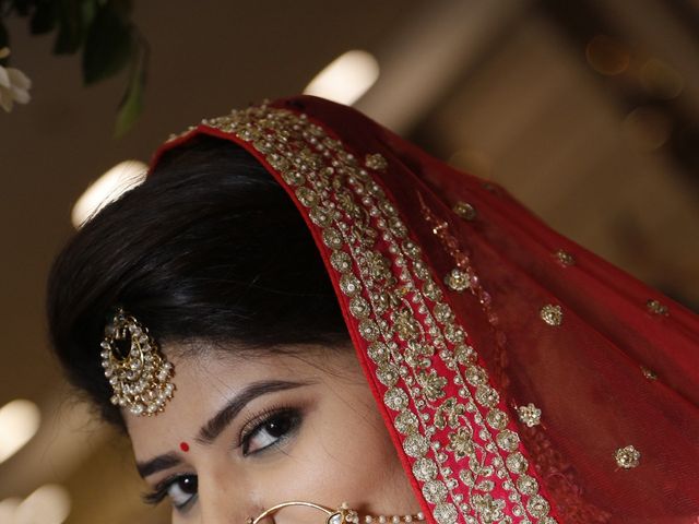 Lipi and Badal&apos;s wedding in Ghaziabad, Delhi NCR 10