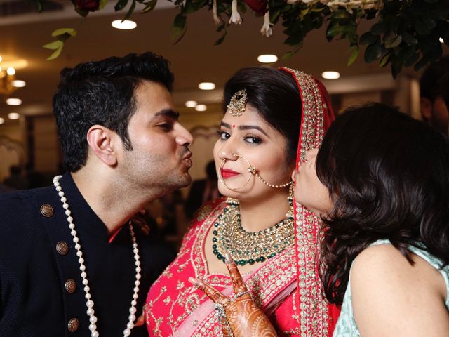 Lipi and Badal&apos;s wedding in Ghaziabad, Delhi NCR 11