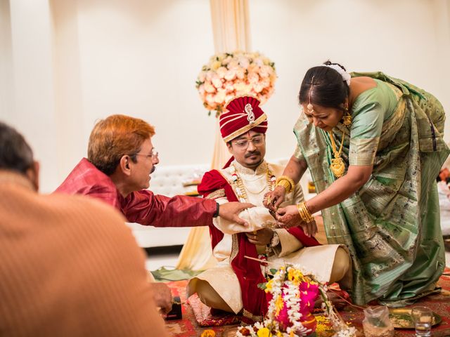 Mouli and Saswat&apos;s wedding in North 24 Parganas, West Bengal 23