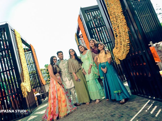 Aashita and + Akhil&apos;s wedding in Amritsar, Punjab 18