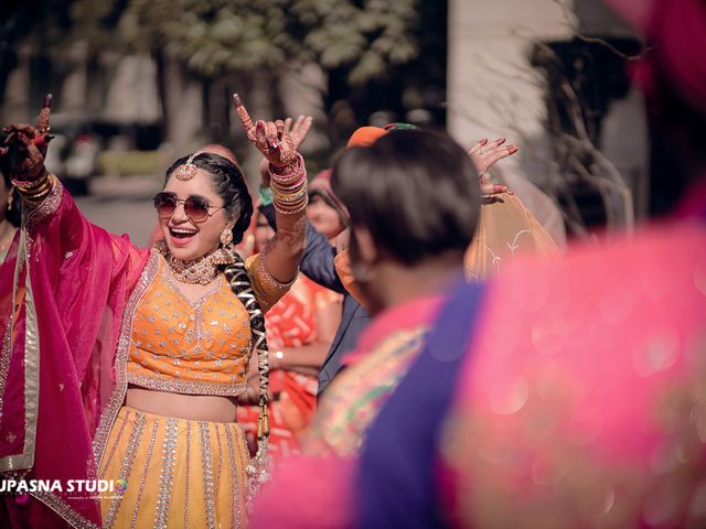 Aashita and + Akhil&apos;s wedding in Amritsar, Punjab 35
