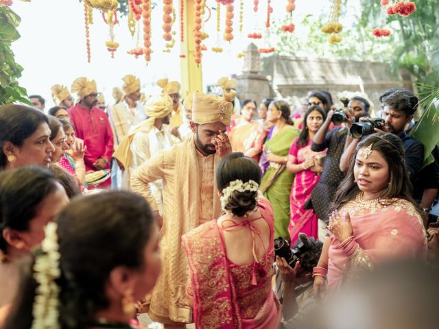 Ankita and Advit&apos;s wedding in Mumbai, Maharashtra 37