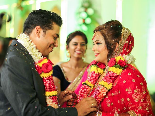 Garima and Manoj&apos;s wedding in Mumbai, Maharashtra 28