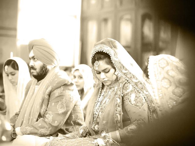 Priti and Gunjit's wedding in South Delhi, Delhi NCR 21