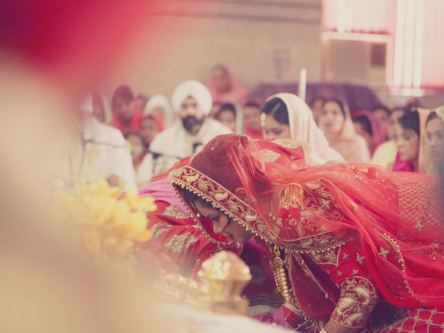 Priti and Gunjit's wedding in South Delhi, Delhi NCR 23