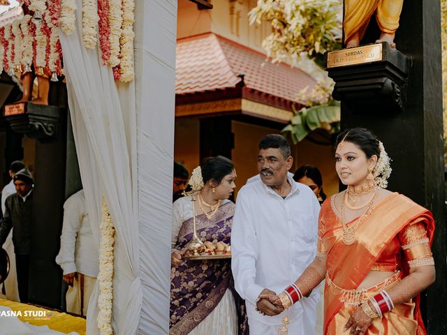 Himanish and Preeti&apos;s wedding in East Delhi, Delhi NCR 72
