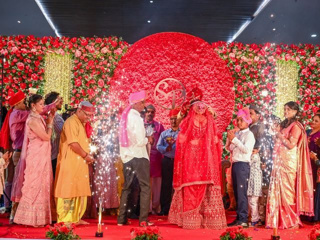 Sayali and Pankaj&apos;s wedding in Pune, Maharashtra 63