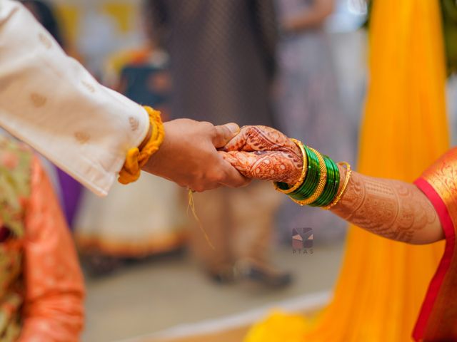 Vaidehi and Rutuparna&apos;s wedding in Pune, Maharashtra 54