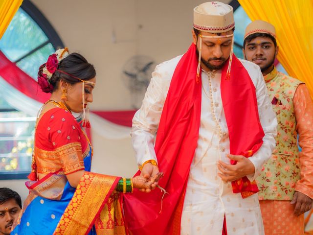 Vaidehi and Rutuparna&apos;s wedding in Pune, Maharashtra 58