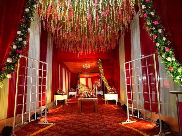 Rashmi and Ashish's wedding in Greater Noida, Delhi NCR 23