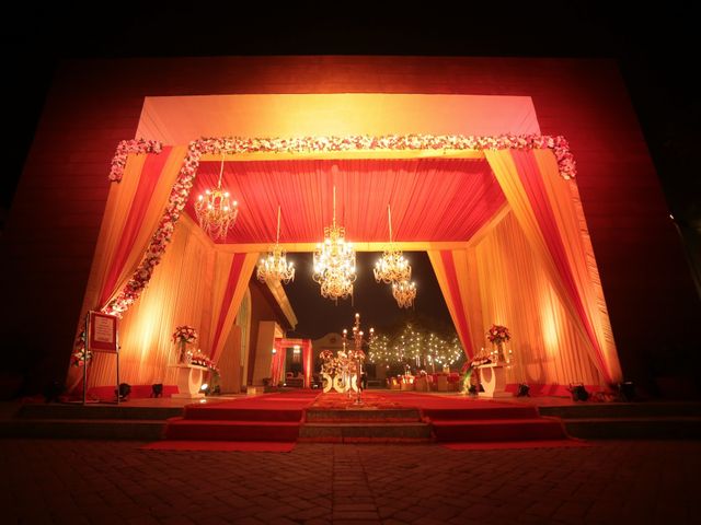 Sakshi and Saurabh's wedding in South Delhi, Delhi NCR 19
