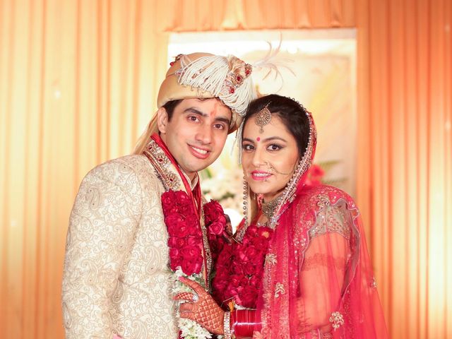 Sakshi and Saurabh's wedding in South Delhi, Delhi NCR 33