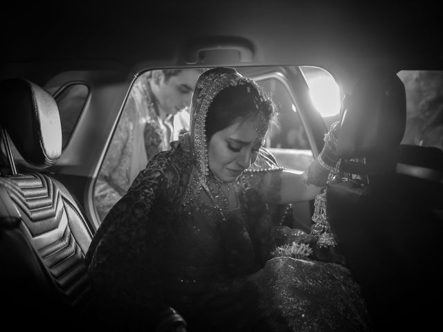 Sakshi and Saurabh's wedding in South Delhi, Delhi NCR 39