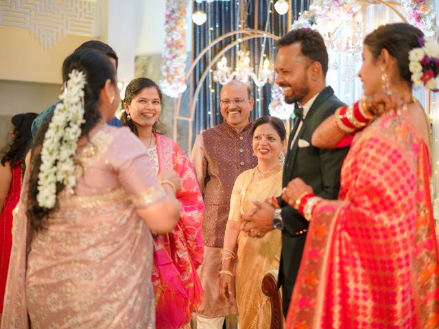 Sanjay and Ishita&apos;s wedding in Pune, Maharashtra 37