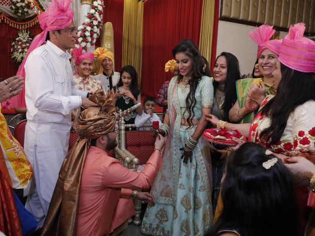 Komal and Nishant&apos;s wedding in Mumbai, Maharashtra 9