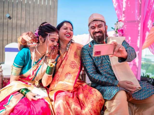 Shreya and Akshay&apos;s wedding in Pune, Maharashtra 30