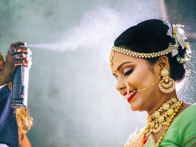 Pooja and Rinkesh's wedding in Mumbai, Maharashtra 22