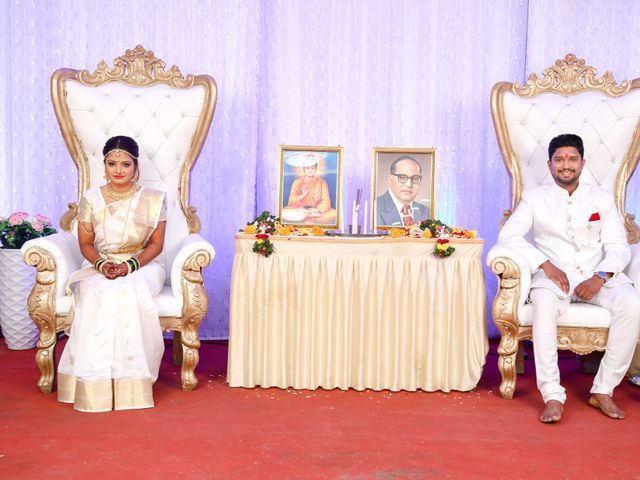 Vrushali and Roshan&apos;s wedding in Mumbai, Maharashtra 21