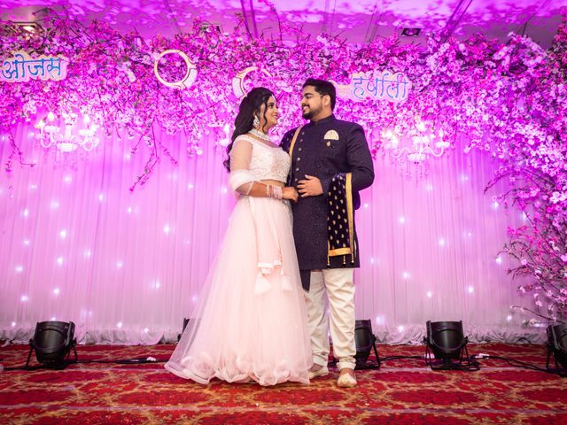 Harshali and Ojas's wedding in Mumbai, Maharashtra 16