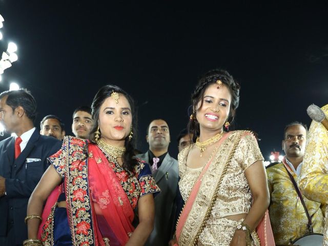 Khushboo and Umesh&apos;s wedding in Bareilly, Uttar Pradesh 30