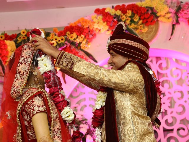 Khushboo and Umesh&apos;s wedding in Bareilly, Uttar Pradesh 60