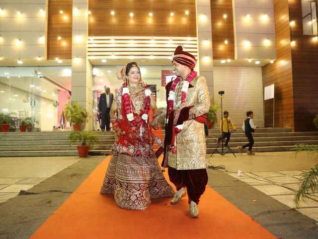 Khushboo and Umesh&apos;s wedding in Bareilly, Uttar Pradesh 68