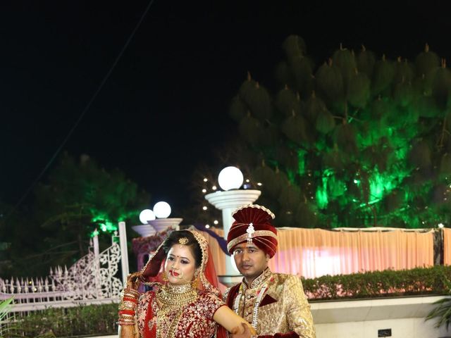 Khushboo and Umesh&apos;s wedding in Bareilly, Uttar Pradesh 71