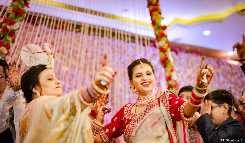 Sunaina and Suraj's wedding in West Delhi, Delhi NCR