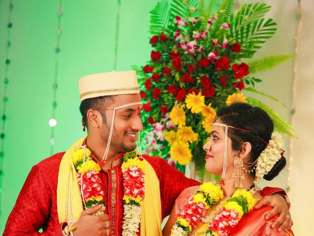 Pooja and Swapnil&apos;s wedding in Mumbai, Maharashtra 18