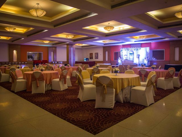 Chetna and Love&apos;s wedding in Ghaziabad, Delhi NCR 5