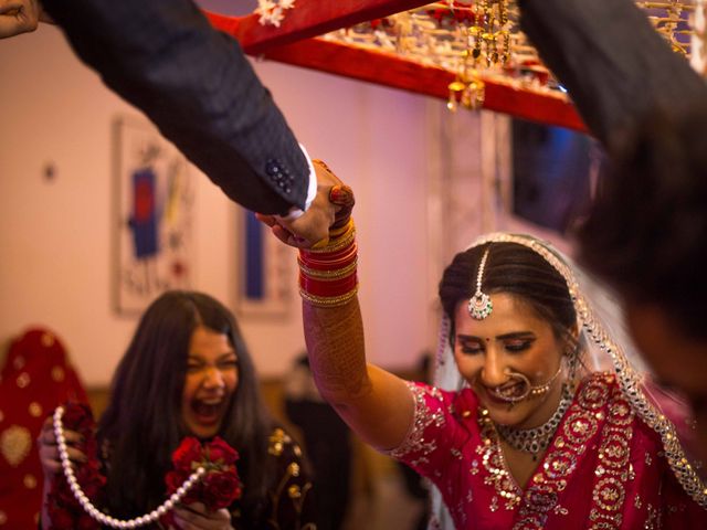 Chetna and Love&apos;s wedding in Ghaziabad, Delhi NCR 31