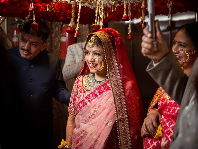 Priyanka and Sumit&apos;s wedding in West Delhi, Delhi NCR 46