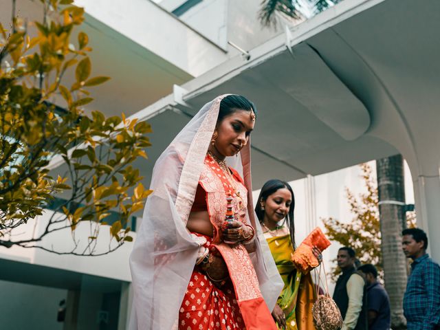 Amrita and Sindhu&apos;s wedding in Kolkata, West Bengal 23