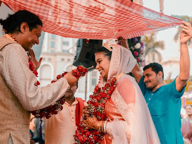Amrita and Sindhu&apos;s wedding in Kolkata, West Bengal 30