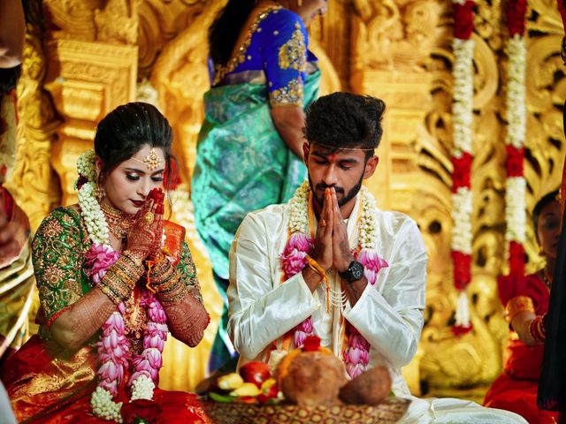 Gayatri and Rutesh&apos;s wedding in Chittoor, Andhra Pradesh 109