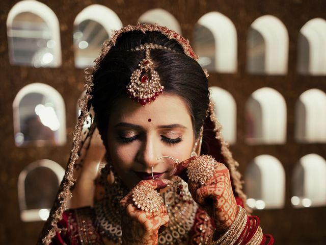 Priyanka and Shivendra&apos;s wedding in Jhansi, Uttar Pradesh 21