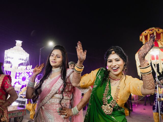 Priyanka and Shivendra&apos;s wedding in Jhansi, Uttar Pradesh 30