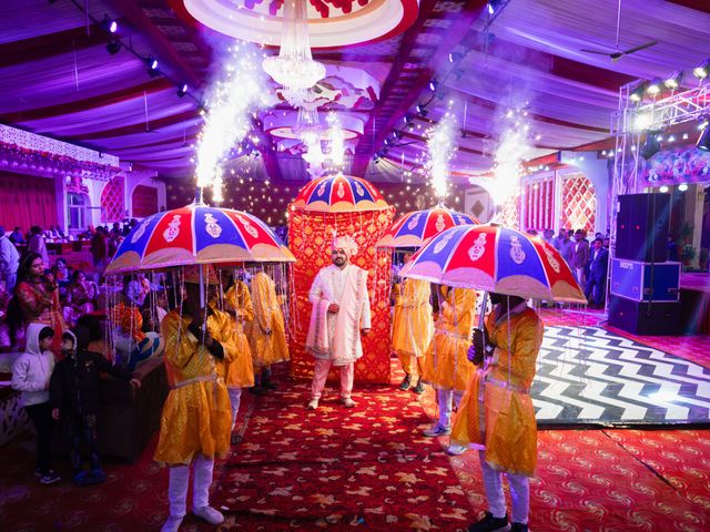 Priyanka and Shivendra&apos;s wedding in Jhansi, Uttar Pradesh 36