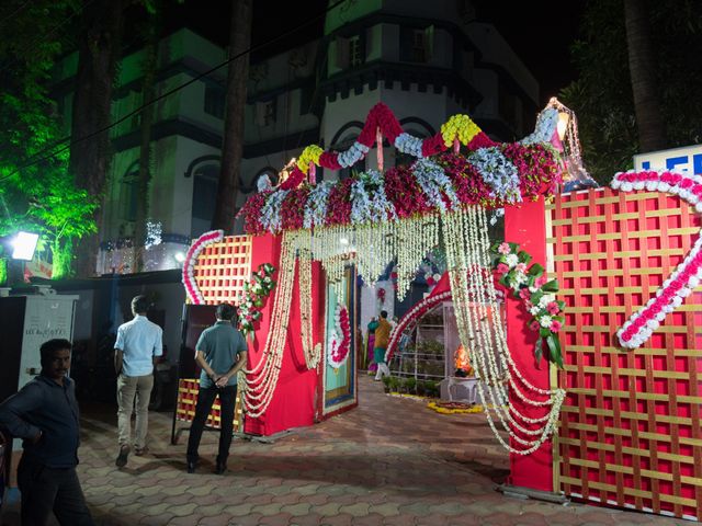 Priyanka and Anirudhha&apos;s wedding in Kolkata, West Bengal 5