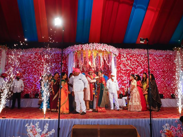 Ketan and Shivani&apos;s wedding in Pune, Maharashtra 43