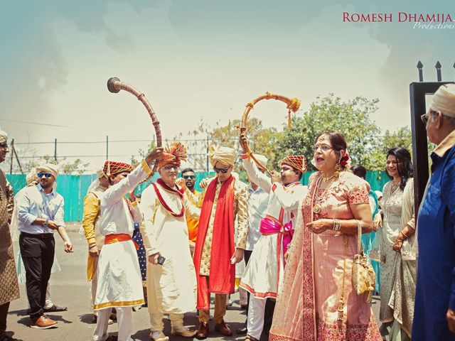 Amrita and Bhisham&apos;s wedding in Mumbai, Maharashtra 54