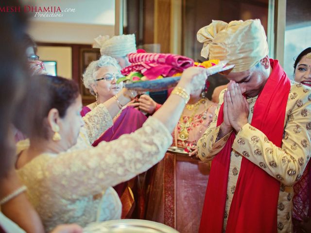 Amrita and Bhisham&apos;s wedding in Mumbai, Maharashtra 56