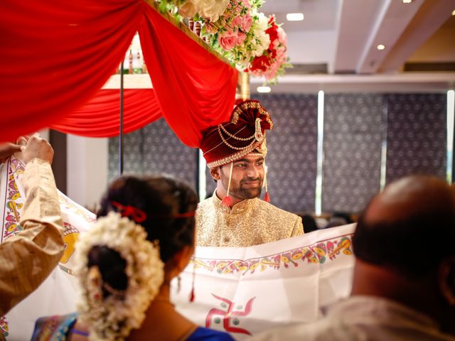 Akanksha and Swapnil&apos;s wedding in Mumbai, Maharashtra 9