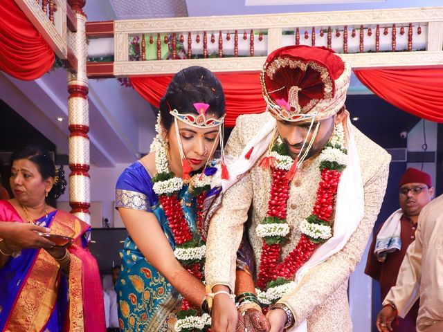 Akanksha and Swapnil's wedding in Mumbai, Maharashtra 12