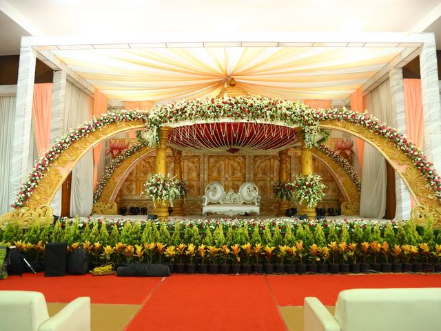 Vivek and Suganya&apos;s wedding in Amravati, Maharashtra 38